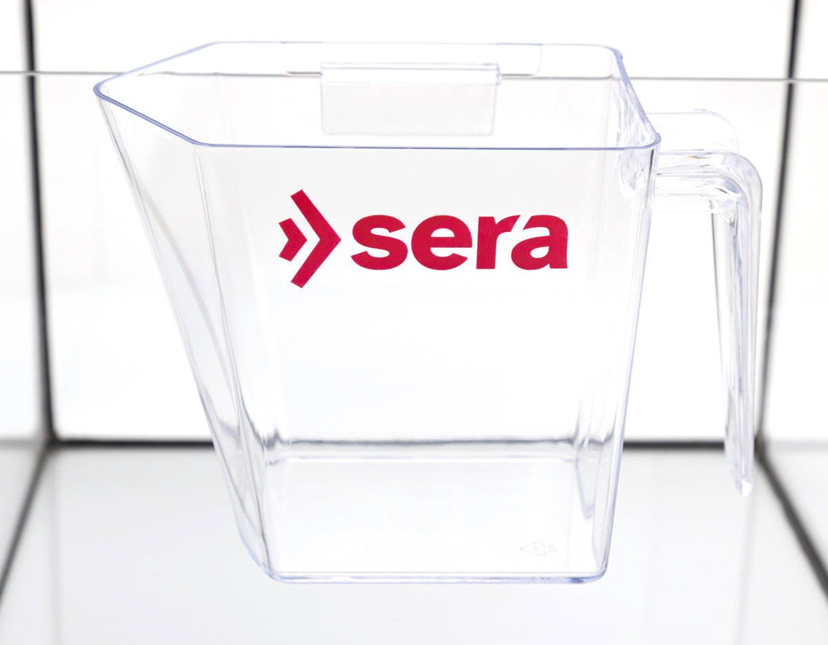 sera Fischfangbecher 500 ml mit Einhängehaken – Umsetzbecher für Garnelen & Fische am Aquarium